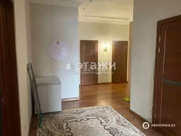 3-комнатная квартира, этаж 1 из 16, 105 м²
