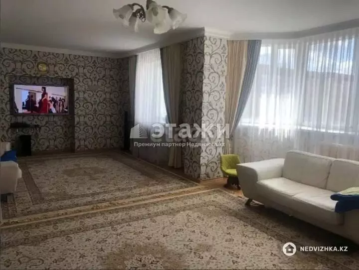 129 м², 3-комнатная квартира, этаж 8 из 10, 129 м², изображение - 1