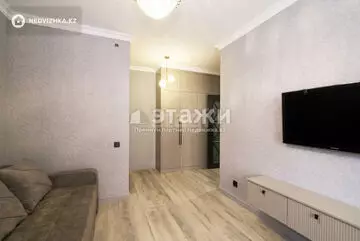 1-комнатная квартира, этаж 2 из 9, 38 м²