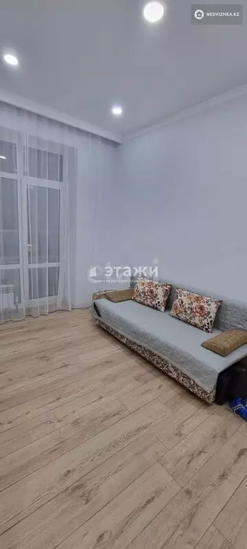 2-комнатная квартира, этаж 5 из 10, 40 м²