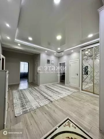 4-комнатная квартира, этаж 19 из 23, 151 м²