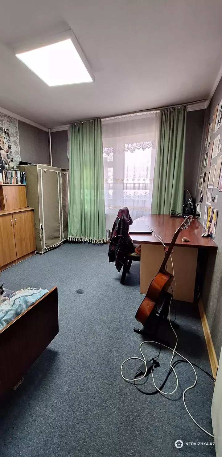 69.6 м², 3-комнатная квартира, этаж 4 из 5, 70 м², изображение - 1
