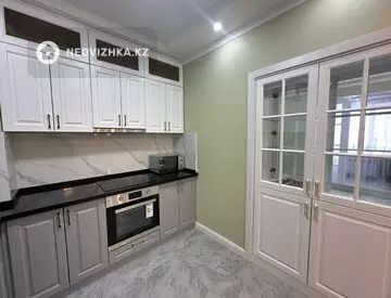 3-комнатная квартира, этаж 2 из 16, 78 м²