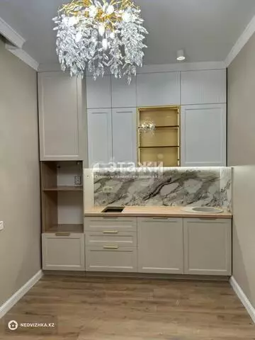 1-комнатная квартира, этаж 9 из 15, 51 м²