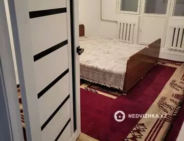 2-комнатная квартира, этаж 4 из 5, 58 м²