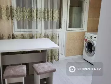 2-комнатная квартира, этаж 4 из 5, 58 м²