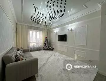 3-комнатная квартира, этаж 4 из 10, 105 м²