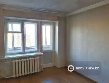 2-комнатная квартира, этаж 4 из 5, 45 м²