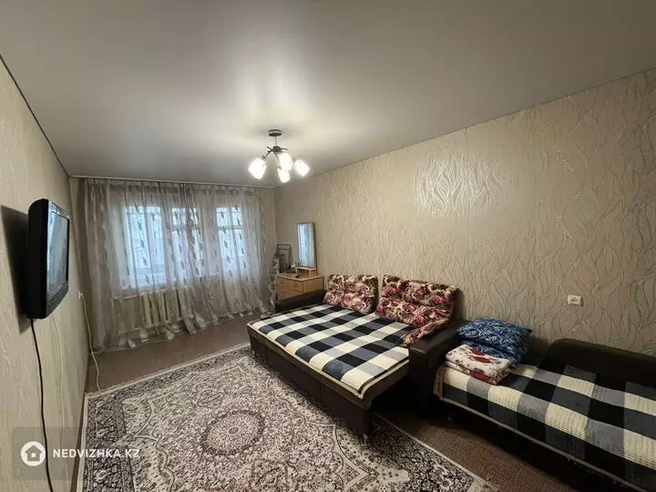 30 м², 1-комнатная квартира, этаж 2 из 5, 30 м², посуточно, изображение - 1