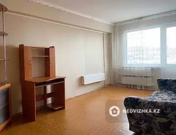 1-комнатная квартира, этаж 4 из 5, 36 м²