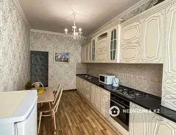 70 м², 2-комнатная квартира, этаж 1 из 5, 70 м², посуточно, изображение - 2