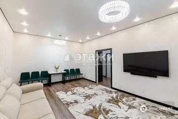 3-комнатная квартира, этаж 1 из 9, 84 м²