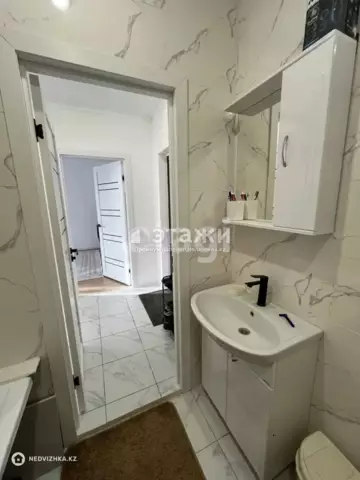 1-комнатная квартира, этаж 9 из 9, 36 м²