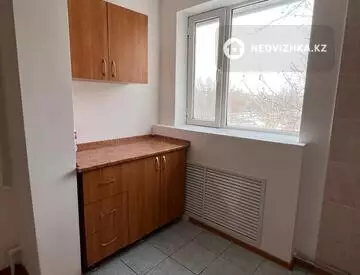 3-комнатная квартира, этаж 4 из 5, 61 м²