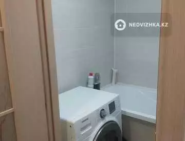 4-комнатная квартира, этаж 1 из 9, 90 м²