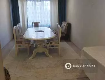 4-комнатная квартира, этаж 1 из 9, 90 м²