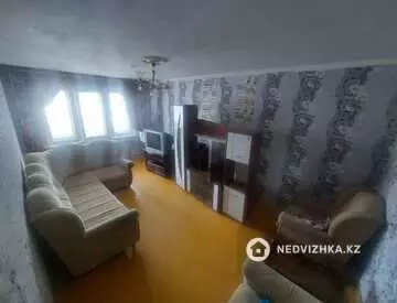 2-комнатная квартира, этаж 3 из 5, 43 м²