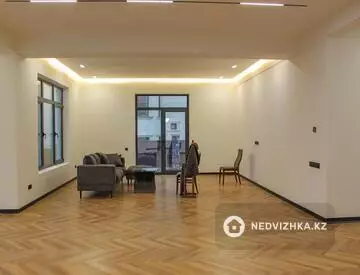 292 м², 4-комнатный дом, 9 соток, 292 м², изображение - 8