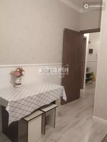 1-комнатная квартира, этаж 3 из 10, 33 м²