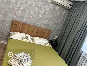 1-комнатная квартира, этаж 4 из 5, 30 м², по часам