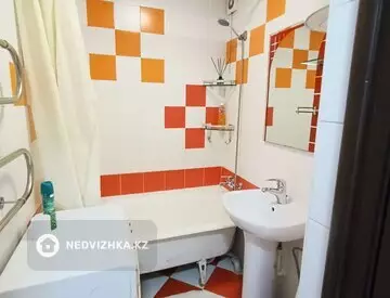 2-комнатная квартира, этаж 2 из 5, 40 м², посуточно