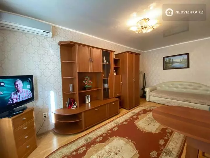 43 м², 1-комнатная квартира, этаж 4 из 5, 43 м², посуточно, изображение - 1