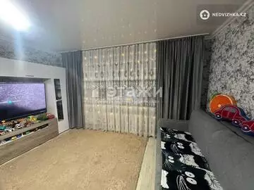 1-комнатная квартира, этаж 4 из 5, 32 м²