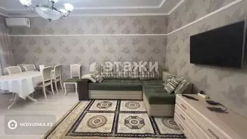 2-комнатная квартира, этаж 3 из 8, 40 м²