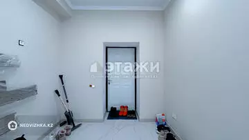 7-комнатный дом, 2 соток, 225 м²