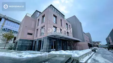 2-комнатная квартира, этаж 1 из 4, 84 м²