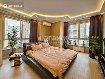 5-комнатная квартира, этаж 5 из 13, 156 м²