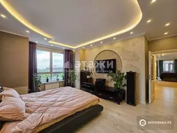 5-комнатная квартира, этаж 5 из 13, 156 м²