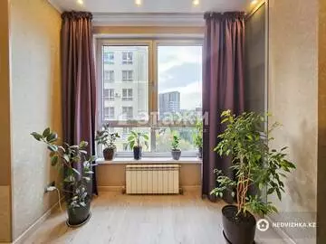 5-комнатная квартира, этаж 5 из 13, 156 м²