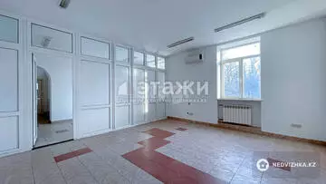 300 м², 11-комнатная квартира, этаж 3 из 3, 300 м², изображение - 9