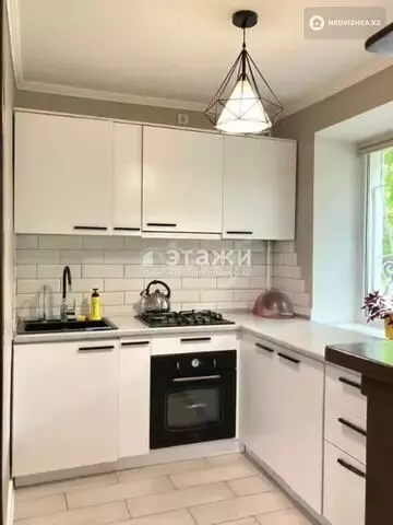 3-комнатная квартира, этаж 1 из 4, 63 м²