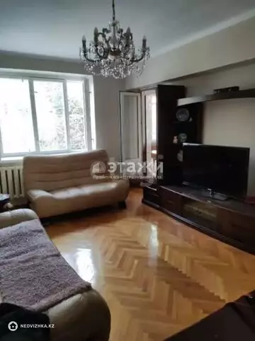 3-комнатная квартира, этаж 3 из 5, 65 м²