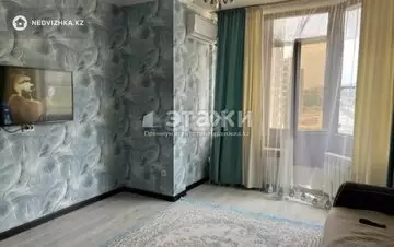 2-комнатная квартира, этаж 4 из 5, 50 м²