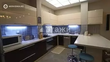 3-комнатная квартира, этаж 4 из 15, 92 м²