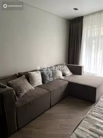 3-комнатная квартира, этаж 2 из 8, 91 м²