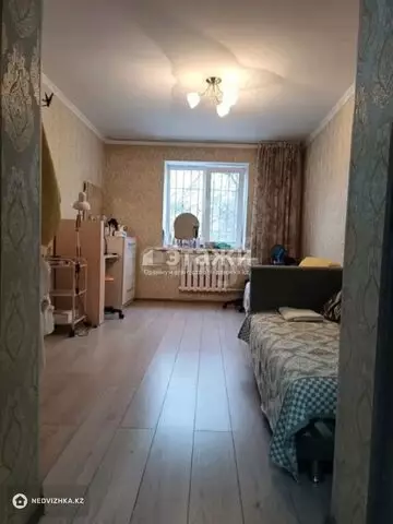 2-комнатная квартира, этаж 2 из 4, 70 м²