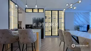 3-комнатная квартира, этаж 8 из 10, 110 м²