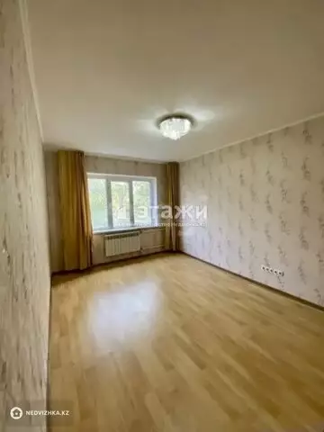 1-комнатная квартира, этаж 3 из 9, 38 м²