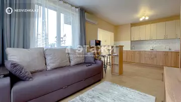 2-комнатная квартира, этаж 9 из 12, 57 м², на длительный срок