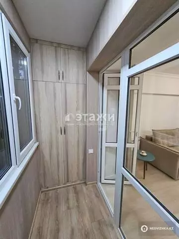 1-комнатная квартира, этаж 2 из 5, 37 м², на длительный срок