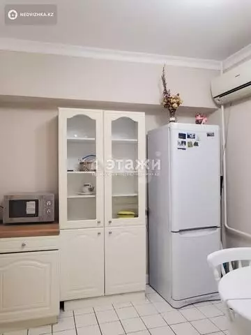 1-комнатная квартира, этаж 2 из 5, 41 м², на длительный срок