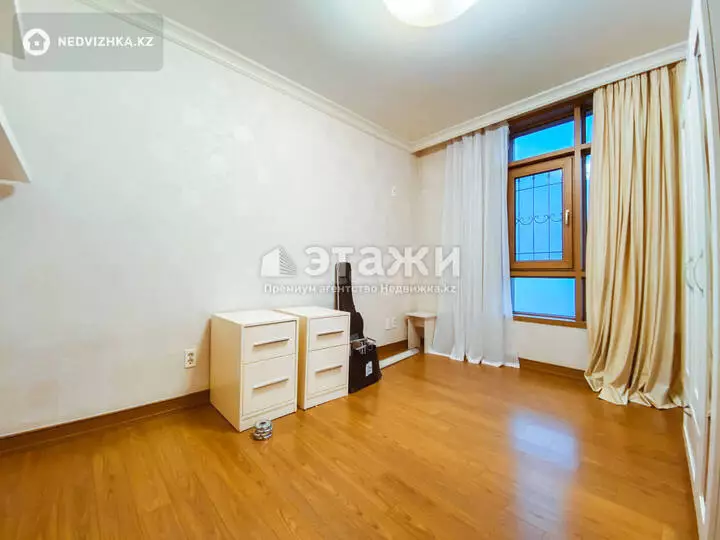 135 м², 4-комнатная квартира, этаж 5 из 21, 135 м², на длительный срок, изображение - 1