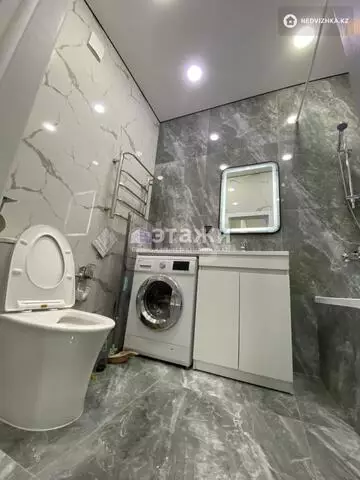 2-комнатная квартира, этаж 13 из 17, 60 м², на длительный срок