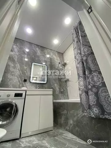 2-комнатная квартира, этаж 13 из 17, 60 м², на длительный срок