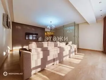 5-комнатная квартира, этаж 1 из 4, 222 м², на длительный срок