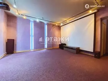 5-комнатная квартира, этаж 1 из 4, 222 м², на длительный срок